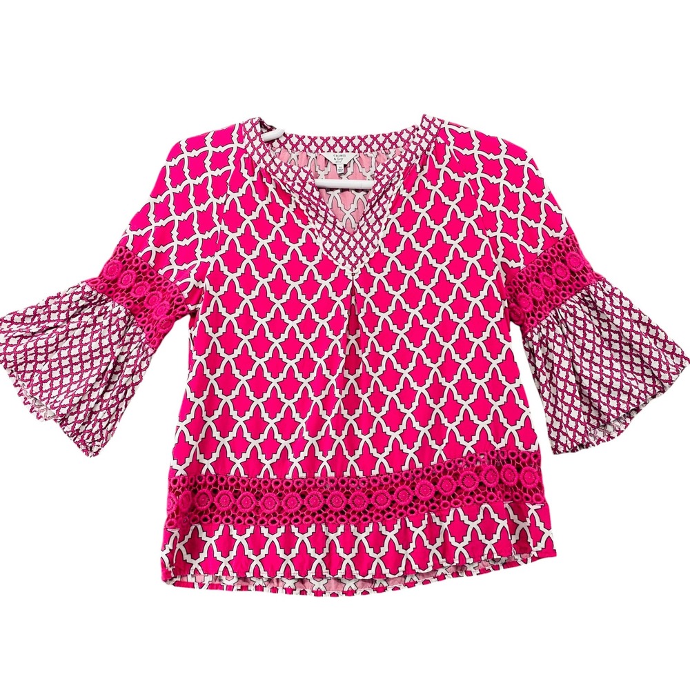 Crown &‎ Ivy Petite Pink White Trellis Crochet Bell Sleeve V-Neck Blouse PS